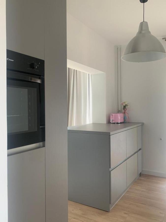 Sunny And Stylish Bosh3 Apartment